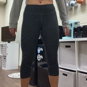 Mission Active Cropped Workout Leggings
